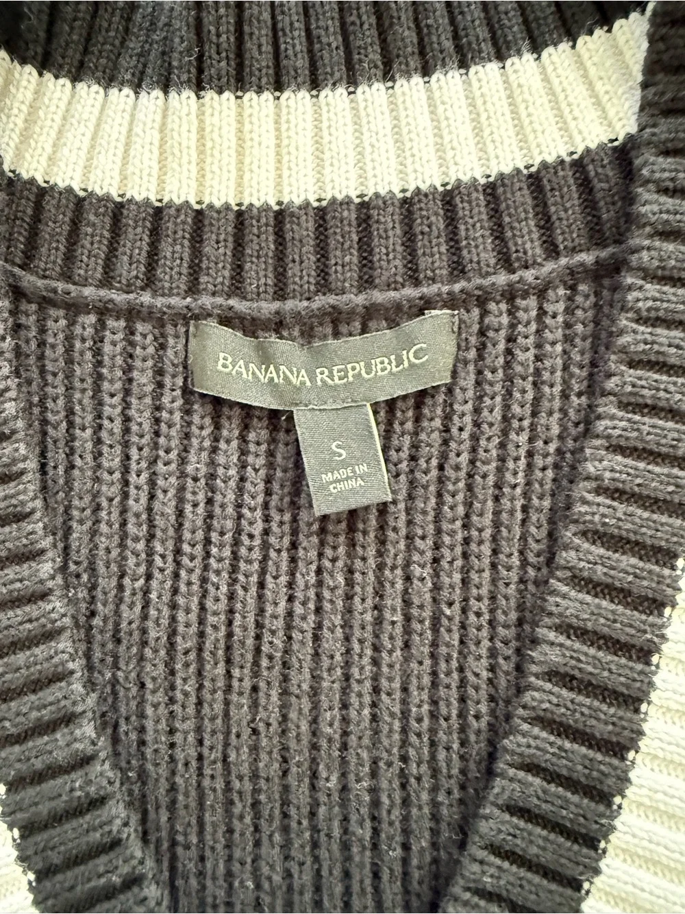 Banana Republic Black & White V-Neck Sweater Vest - Ribbed Knit - Picture 7 of 8